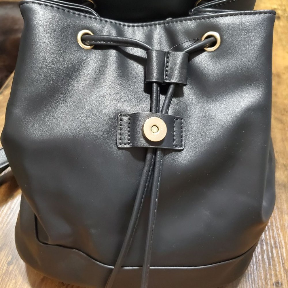 Purse-Backpack / Call It Spring - Picture 3 of 6